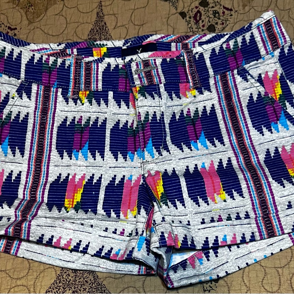 American Eagle Aztec print shorts